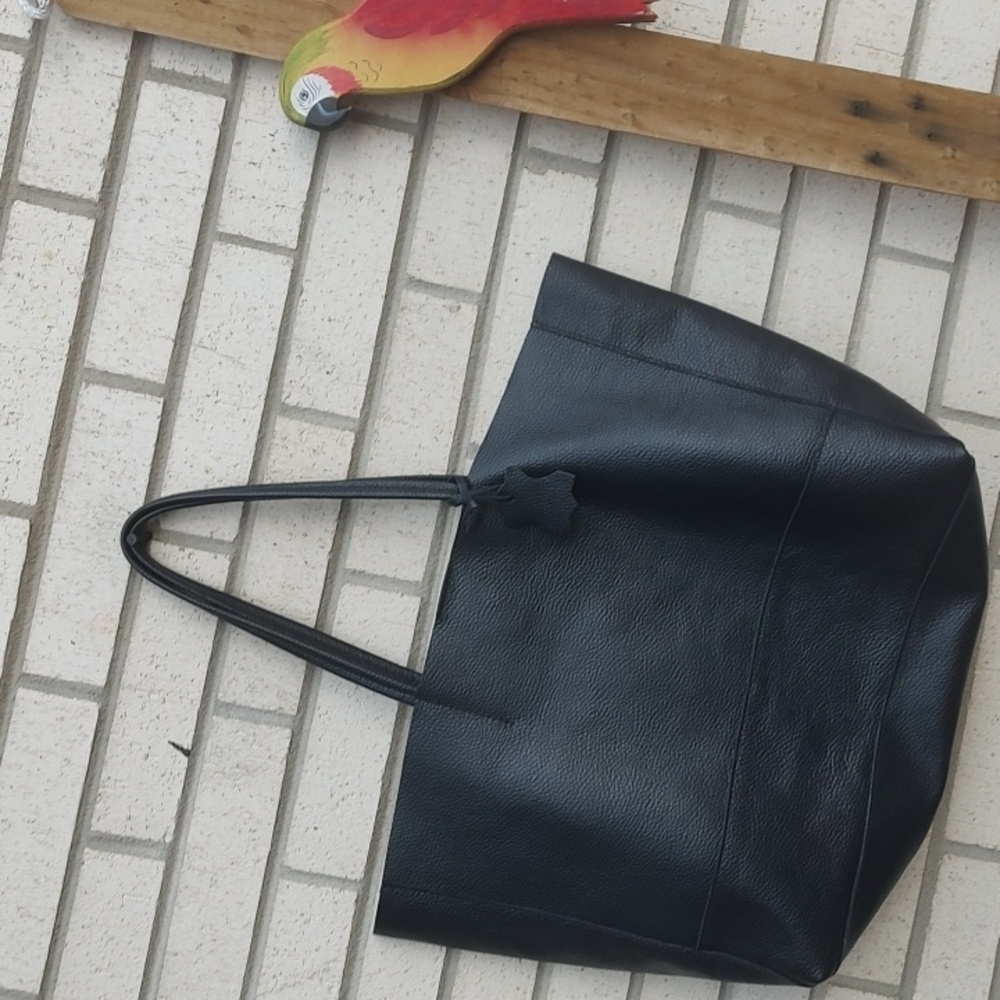 Classic Black Leather Tote Bag - Timeless Everyday Carry